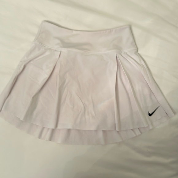 Nike Dresses & Skirts - White Nike tennis / golf skirt (lightly used)